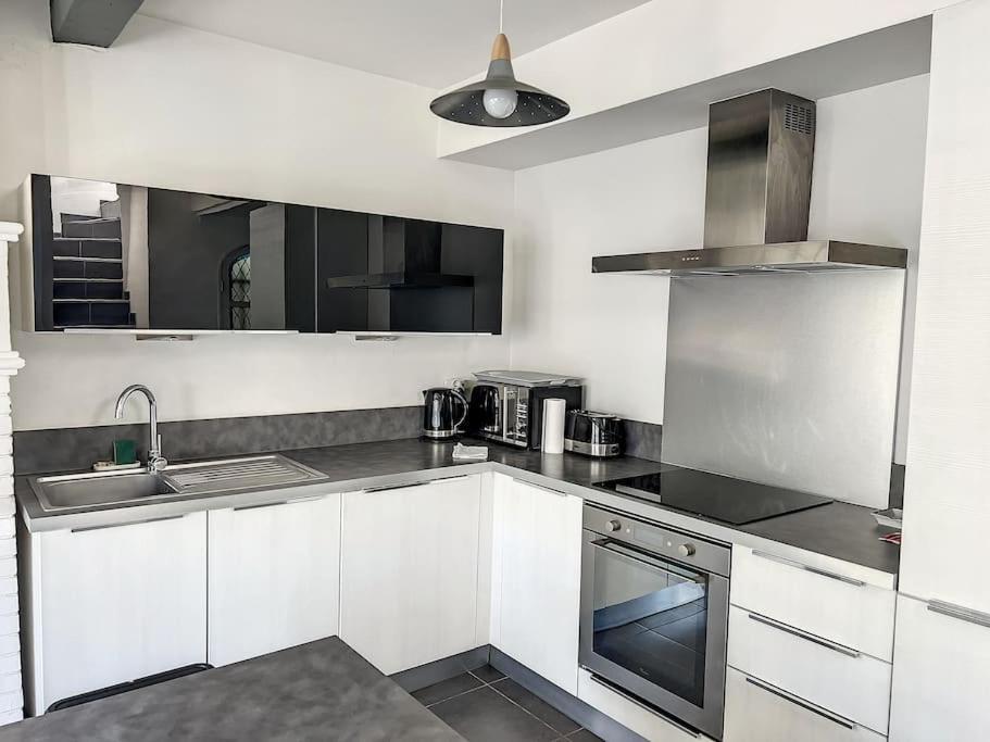 Tres Agreable T2 - Lumineux-toit Terrasse-centre * Marseille
